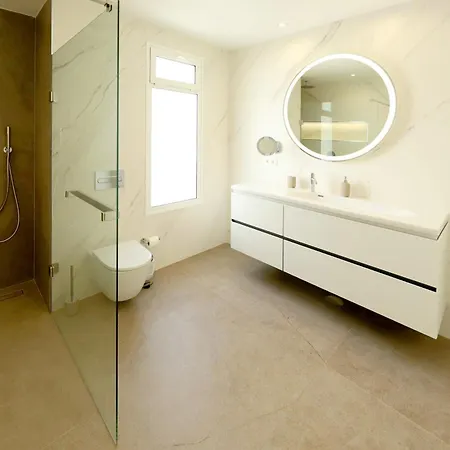 Luxury Puerto Del Carmen 4 Bedrooms La Perla Modern Furnishings *