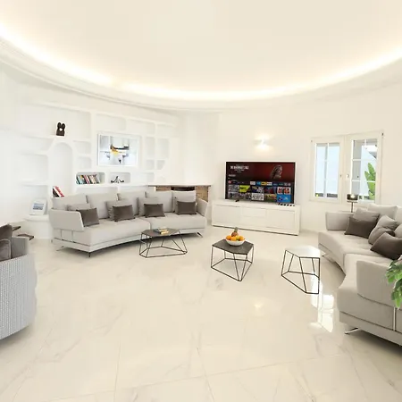 Luxury Puerto Del Carmen 4 Bedrooms La Perla Modern Furnishings Willa Tías