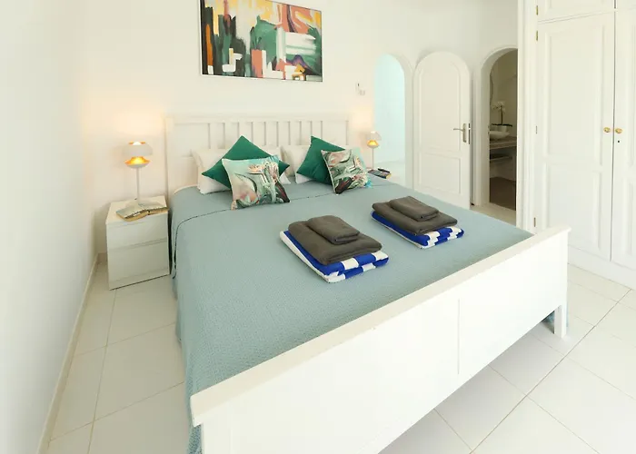 Luxury Puerto Del Carmen 4 Bedrooms La Perla Modern Furnishings Villa *