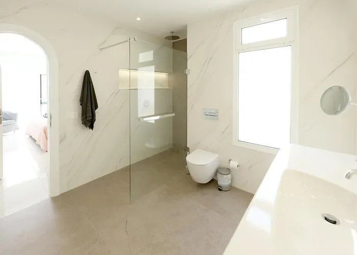 Luxury Puerto Del Carmen 4 Bedrooms La Perla Modern Furnishings * Tías