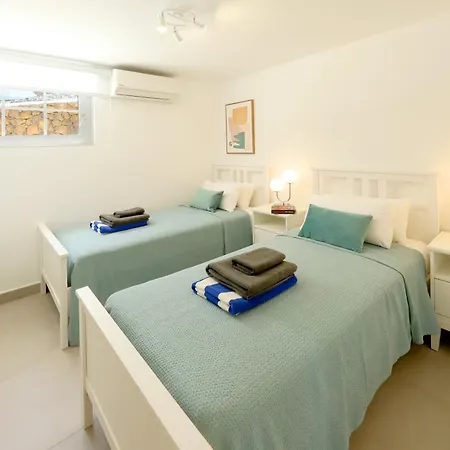Luxury Puerto Del Carmen - 4 Bedrooms - La Perla Modern Furnishings Stunning Sea Views Villa