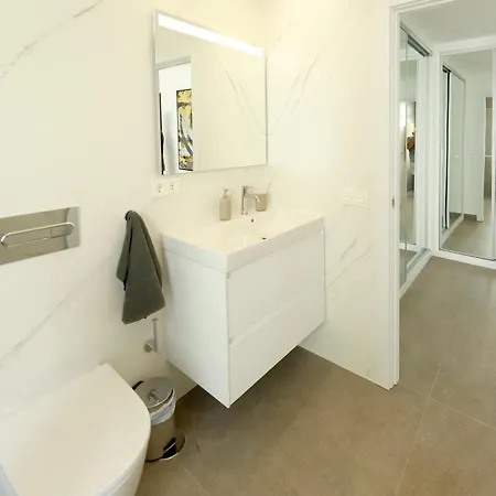 Вилла Luxury Puerto Del Carmen 4 Bedrooms Lapela Modern Furnishings *