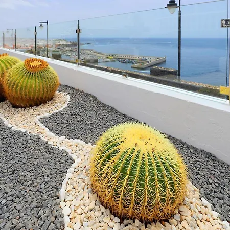 Villa Luxury Puerto Del Carmen - 4 Bedrooms - La Perla Modern Furnishings Stunning Sea Views