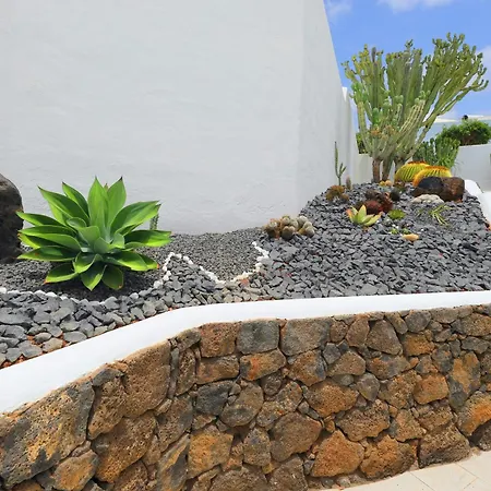 Luxury Puerto Del Carmen - 4 Bedrooms - La Perla Modern Furnishings Stunning Sea Views Villa Tias