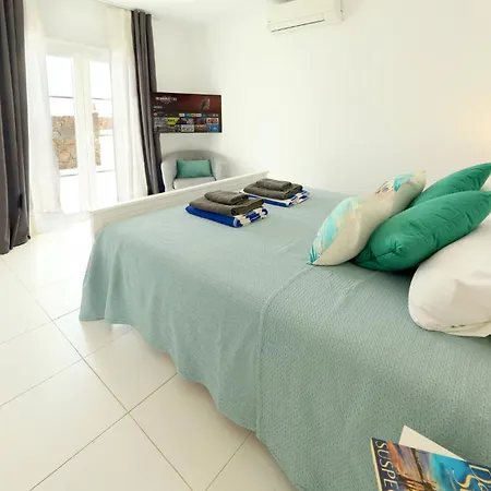 Luxury Puerto Del Carmen - 4 Bedrooms - La Perla Modern Furnishings Stunning Sea Views Villa Tias