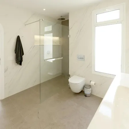 Luxury Puerto Del Carmen - 4 Bedrooms - La Perla Modern Furnishings Stunning Sea Views
