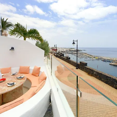 Luxury Puerto Del Carmen - 4 Bedrooms - La Perla Modern Furnishings Stunning Sea Views Villa *