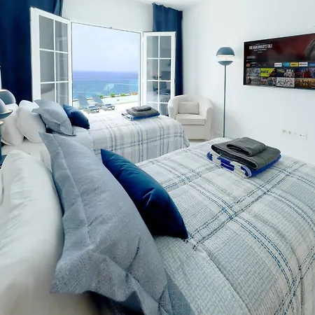 Villa Luxury Puerto Del Carmen 4 Bedrooms Lapela Modern Furnishings *