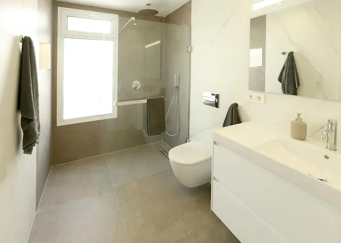 Luxury Puerto Del Carmen 4 Bedrooms La Perla Modern Furnishings Tías