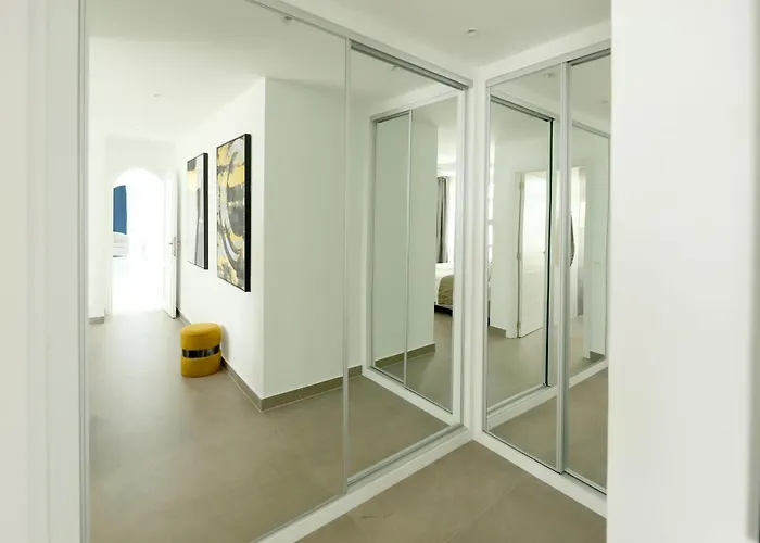 Luxury Puerto Del Carmen 4 Bedrooms La Perla Modern Furnishings Villa *