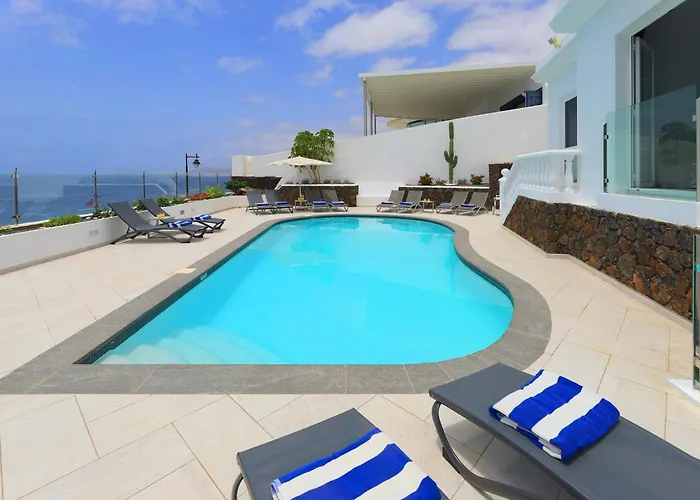 Luxury Puerto Del Carmen 4 Bedrooms La Perla Modern Furnishings 빌라 티아즈