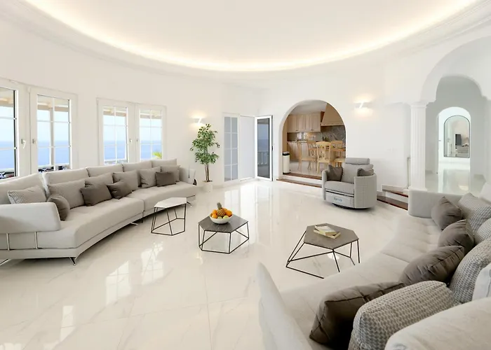 Luxury Puerto Del Carmen 4 Bedrooms La Perla Modern Furnishings *